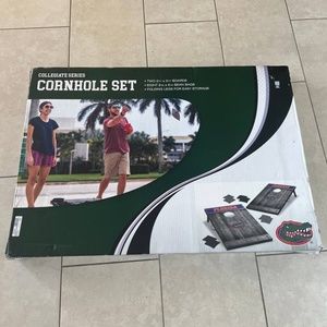 Cornhole set collegiate series game